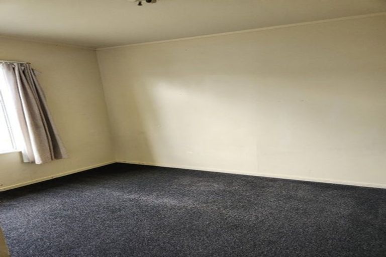 Photo of property in 32 Heathdale Crescent, Papakura, 2110