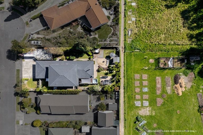 Photo of property in 16 The Anchorage, Waikawa, Picton, 7220