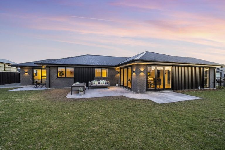 Photo of property in 27 Lusk Street, Rangiora, 7400
