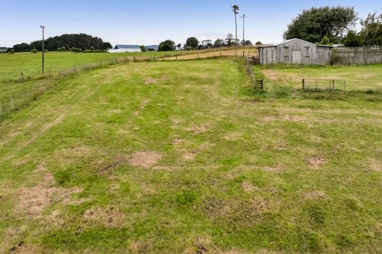 Photo of property in 15 Gilbert Street, Kakaramea, Patea, 4598