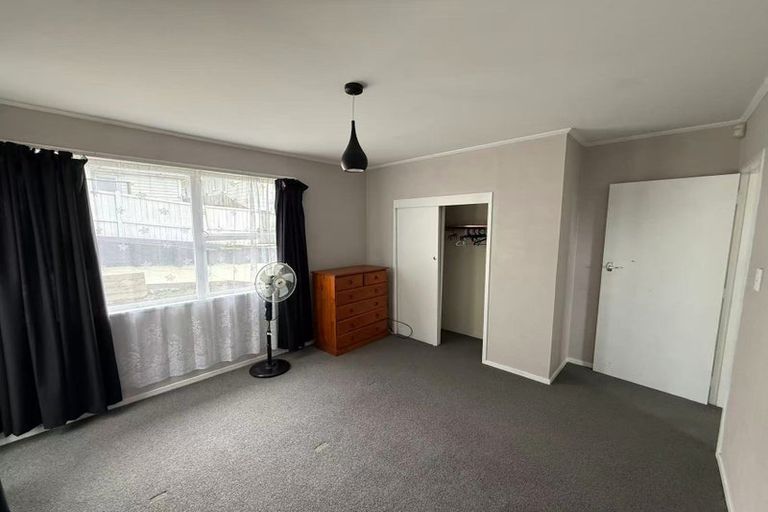 Photo of property in 21 Minaret Drive, Bucklands Beach, Auckland, 2014