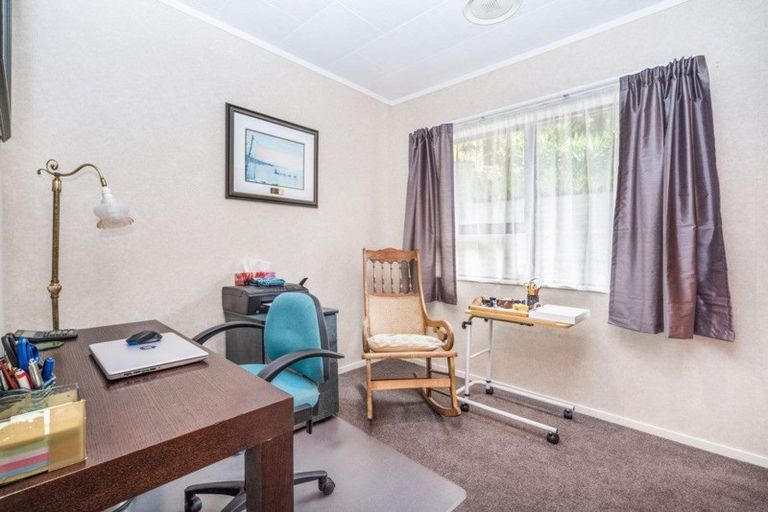 Photo of property in 14 Magnolia Avenue, Te Kamo, Whangarei, 0112