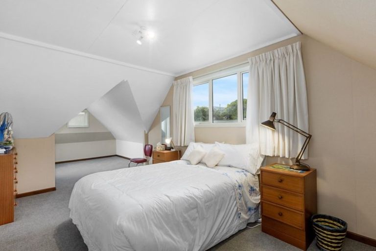 Photo of property in 16 Cornwall Street, Vauxhall, Dunedin, 9013