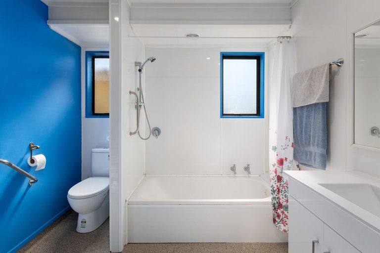 Photo of property in 4 Pohutukawa Drive, Athenree, Katikati, 3177