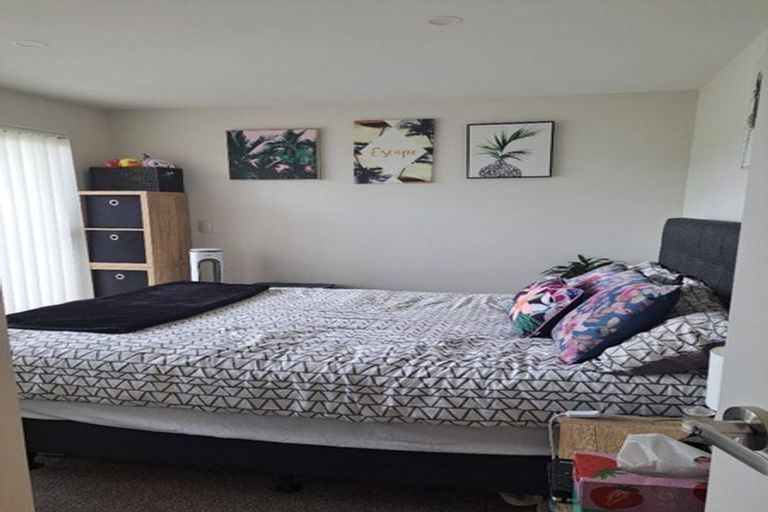 Photo of property in 20 Rorotu Avenue, Karaka, Papakura, 2113