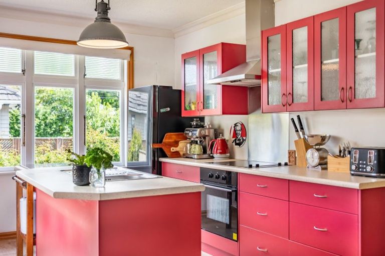 Photo of property in 17 Black Beech Street, Birchville, Upper Hutt, 5018