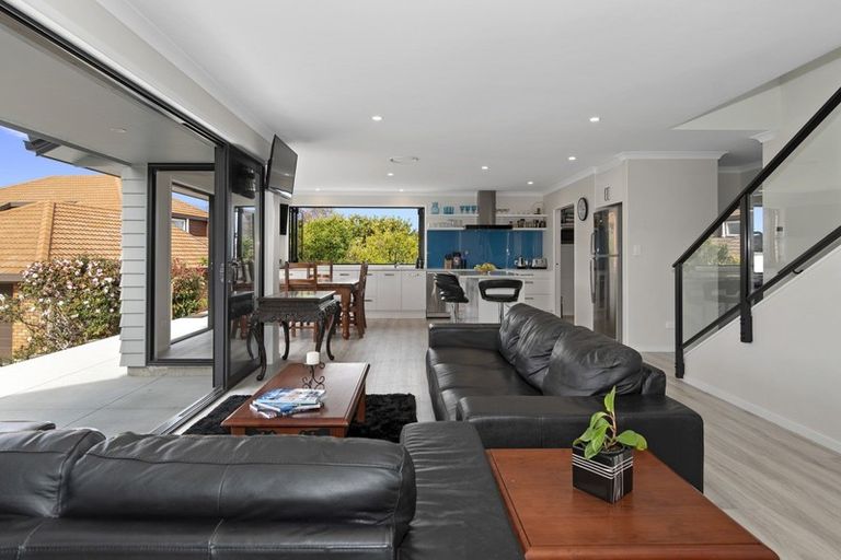 Photo of property in 37 Bert Wall Drive, Omokoroa, 3114