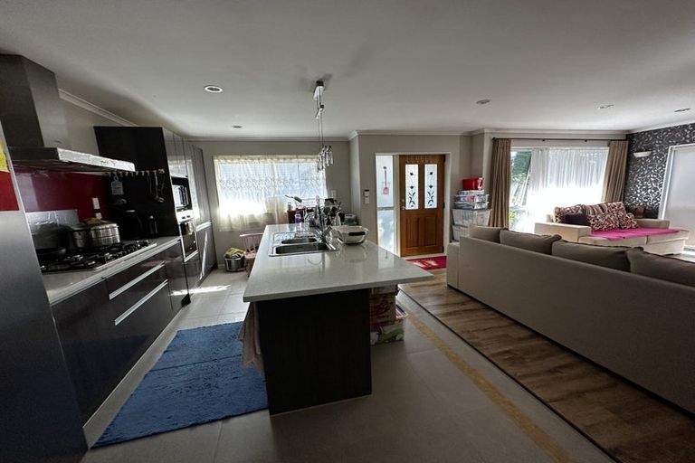 Photo of property in 73 Killarney Drive, Flat Bush, Auckland, 2019