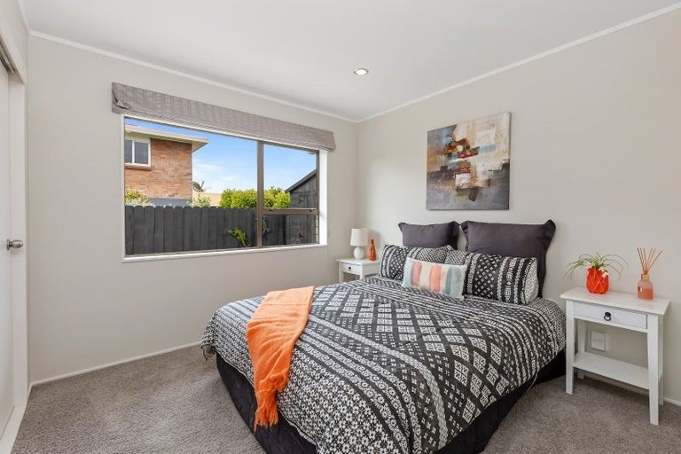 Photo of property in 1/20 Pine Road, Orewa, 0931