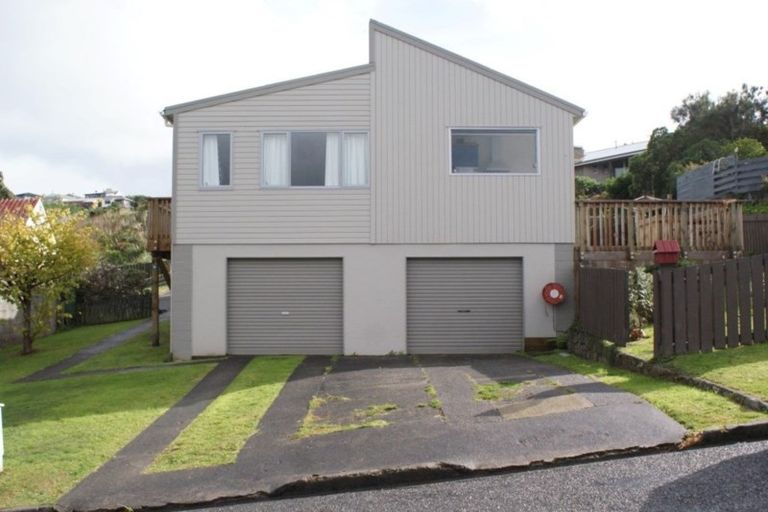 Photo of property in 35a Penryn Drive, Camborne, Porirua, 5026