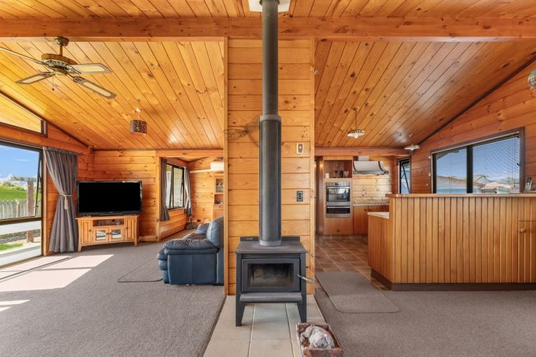 Photo of property in 10a Alpha Avenue, Coastlands, Whakatane, 3120