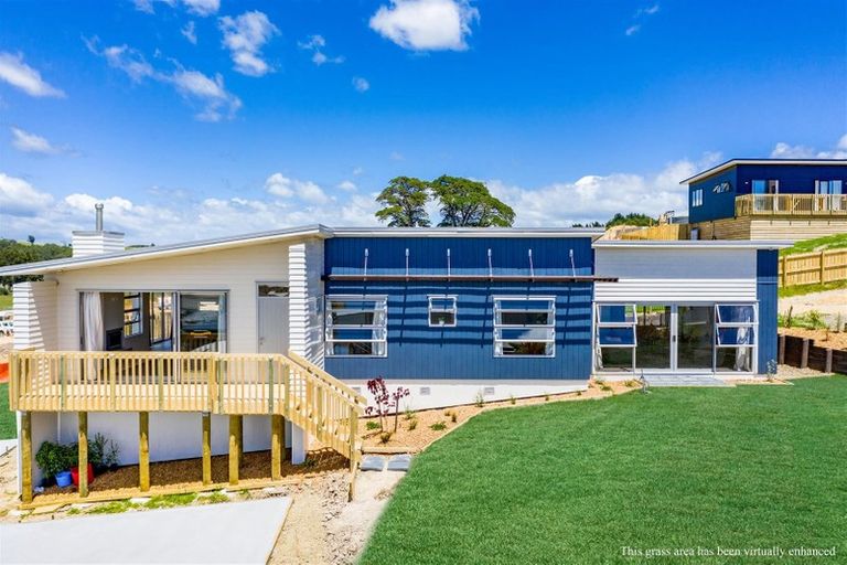 Photo of property in 28a Weka Street, Mangawhai, 0505
