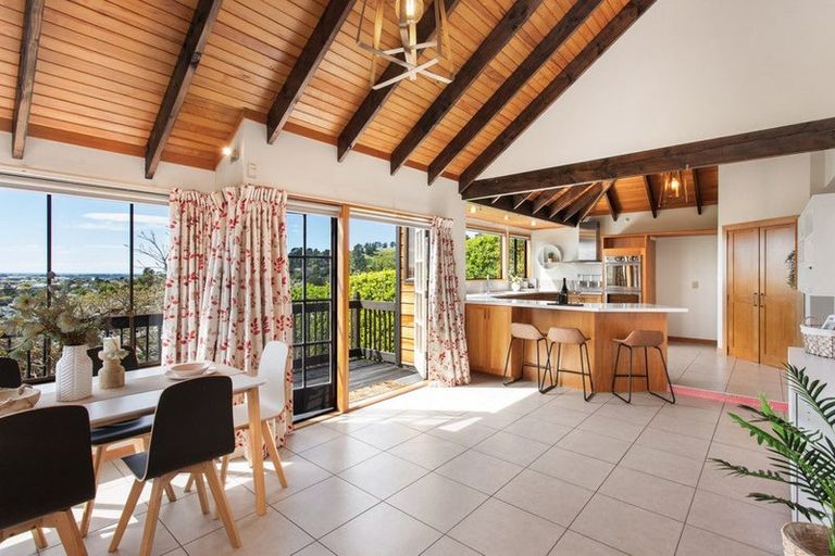 Photo of property in 37 Aotea Terrace, Huntsbury, Christchurch, 8022