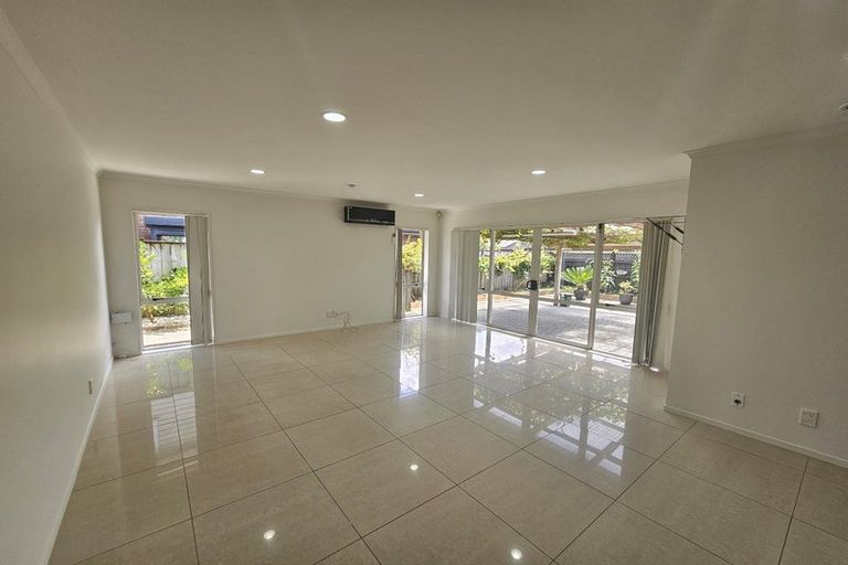 Photo of property in 12 Montanez Drive, Flat Bush, Auckland, 2019