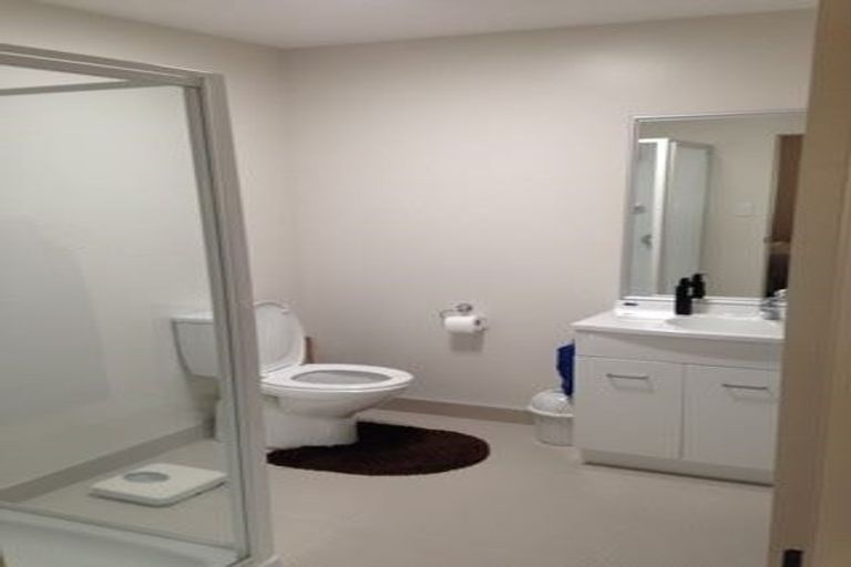 Photo of property in 96 Popokatea Drive, Takanini, 2112