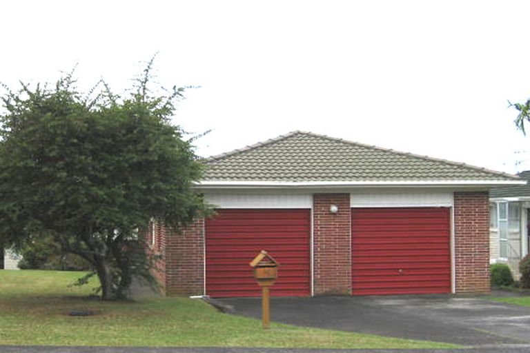 Photo of property in 53 Manhattan Heights, Glendene, Auckland, 0602