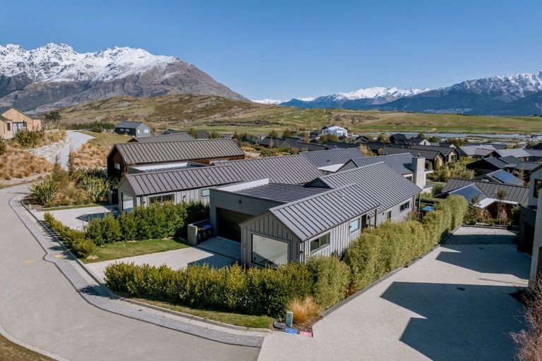 Photo of property in 5 Glenelg Lane, Jacks Point, 9371