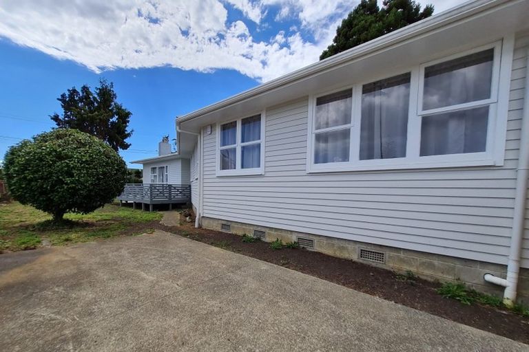 Photo of property in 9 Von Sturmer Street, Mangere East, Auckland, 2024