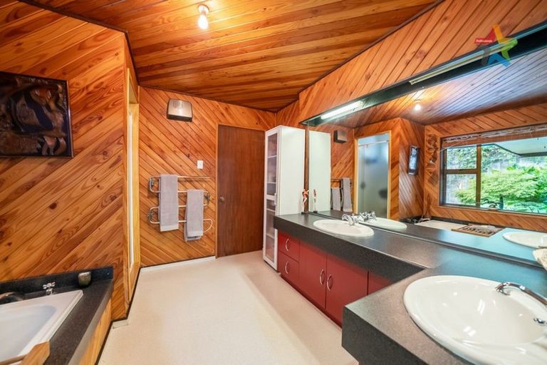 Photo of property in 106a Kamahi Street, Stokes Valley, Lower Hutt, 5019