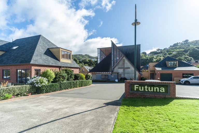 Photo of property in 12 Futuna Close, Karori, Wellington, 6012