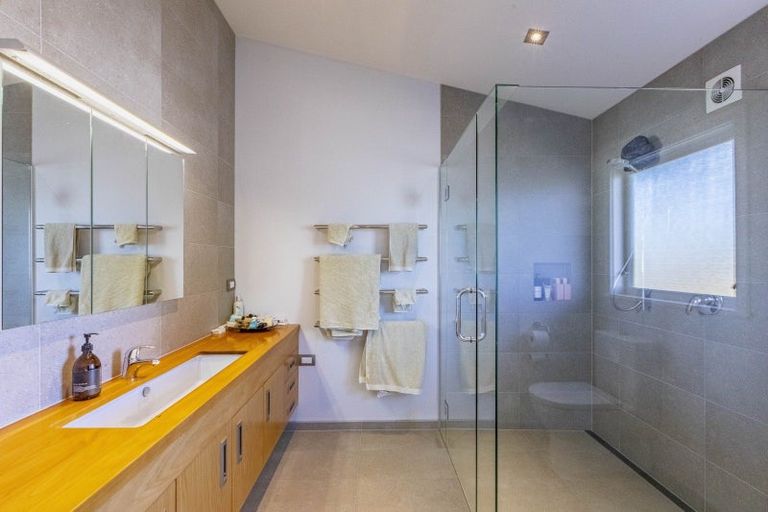 Photo of property in 15 Goodger Street, Waipukurau, 4200