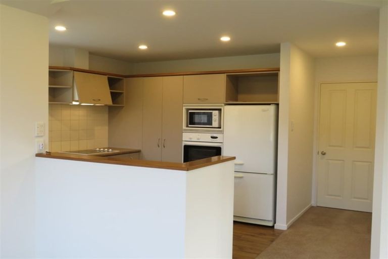 Photo of property in 2 Piper Lane, Beckenham, Christchurch, 8023