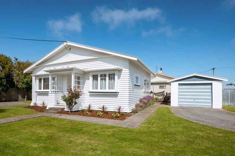 Photo of property in 63 Hutcheson Street, Mayfield, Blenheim, 7201