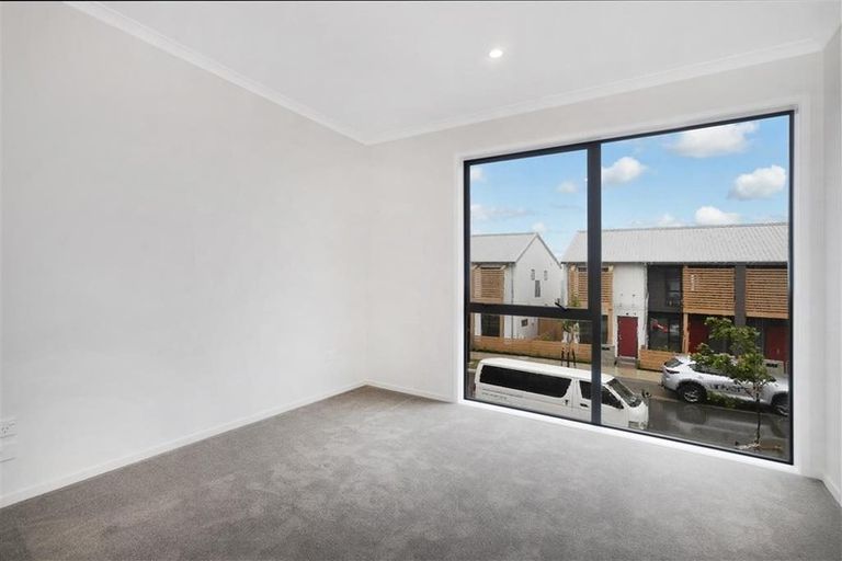 Photo of property in 21 Pukewhero Rise, Westgate, Auckland, 0614