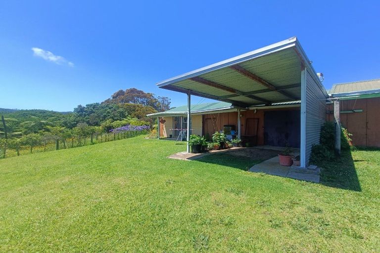 Photo of property in 26 Tawaroa Road, Waihau Bay, Te Kaha, 3199