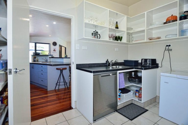 Photo of property in 225 Mahia East Coast Road, Mahia, 4198
