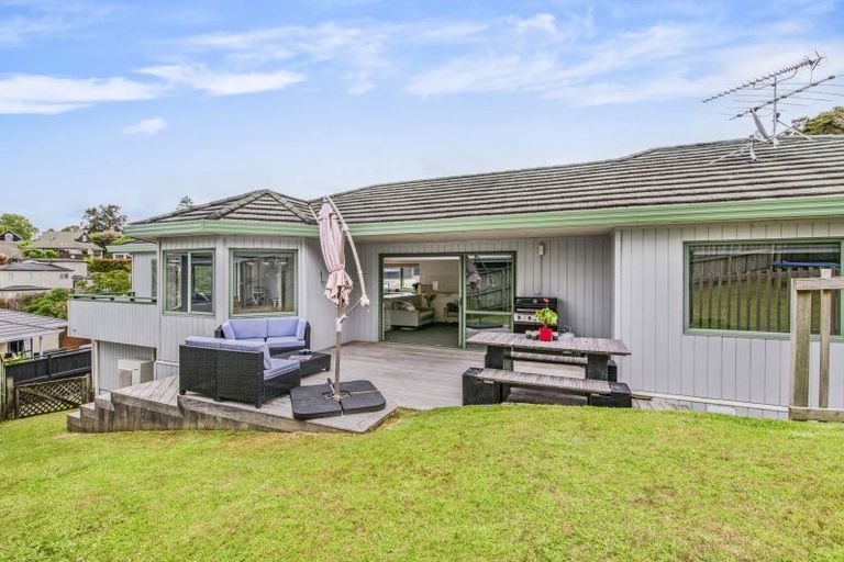 Photo of property in 184b Whangaparaoa Road, Red Beach, 0932