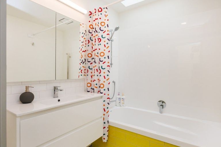 Photo of property in 5a Phillip Street, Terrace End, Palmerston North, 4410