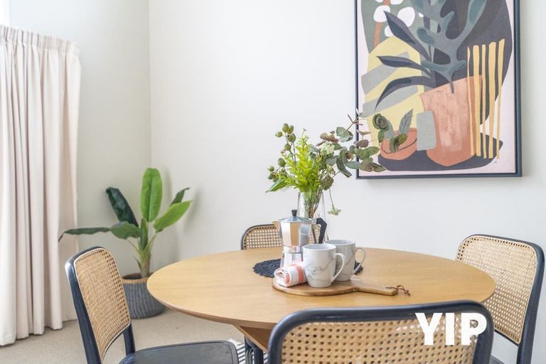 Photo of property in 5/9 Broderick Road, Johnsonville, Wellington, 6037