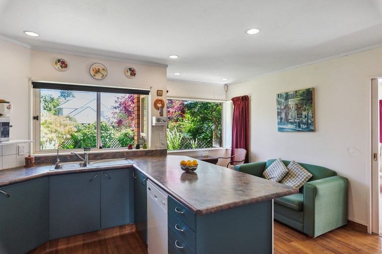 Photo of property in 43 Ngarara Road, Waikanae, 5036