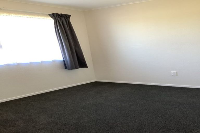 Photo of property in 7 Whitechapel Grove, Stokes Valley, Lower Hutt, 5019