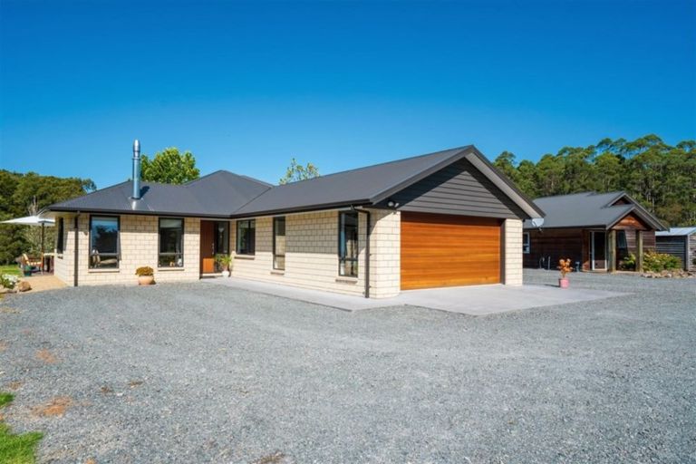 Photo of property in 264a Ngunguru Road, Glenbervie, Whangarei, 0173