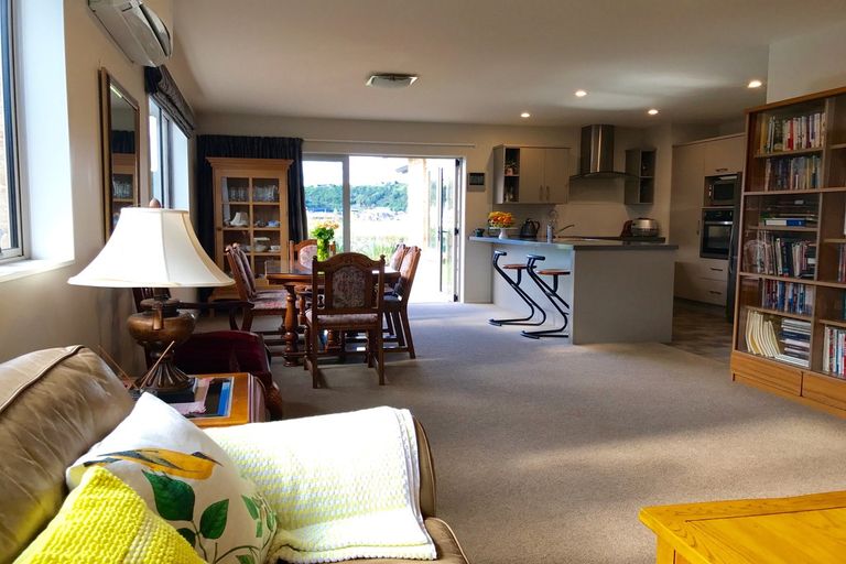 Photo of property in 39 Scoria Close, Pyes Pa, Tauranga, 3112