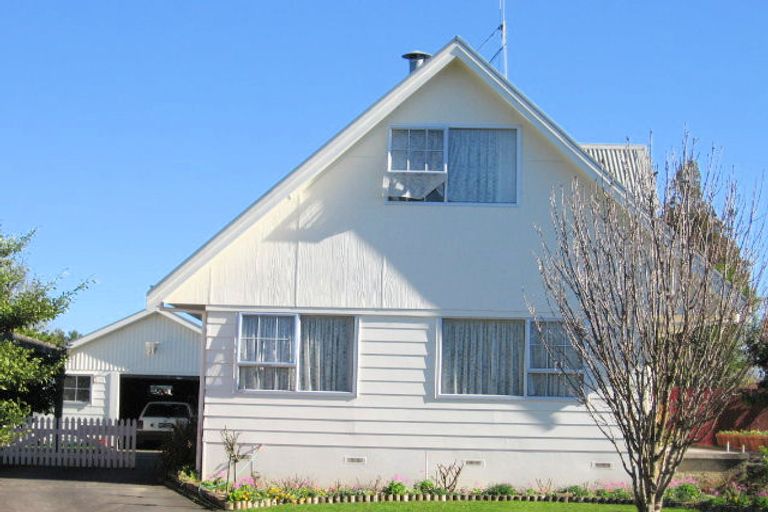 Photo of property in 6 Camden Place, Pukete, Hamilton, 3200