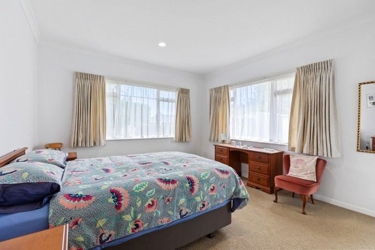 Photo of property in 2 Saint Clements Grove, Bethlehem, Tauranga, 3110