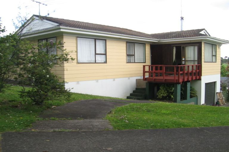 Photo of property in 16 Lendenfeld Drive, Papatoetoe, Auckland, 2025