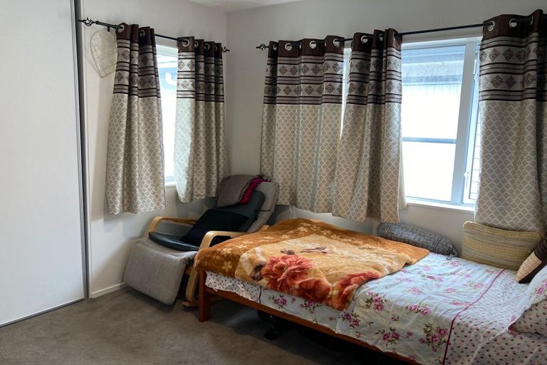 Photo of property in 43 Treestump Road, Takanini, 2112