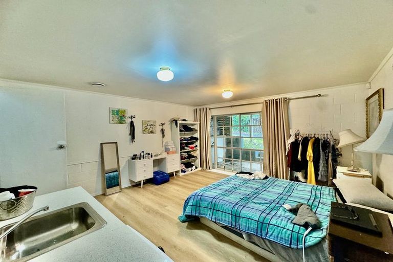 Photo of property in 45 Stapleford Crescent, Browns Bay, Auckland, 0630