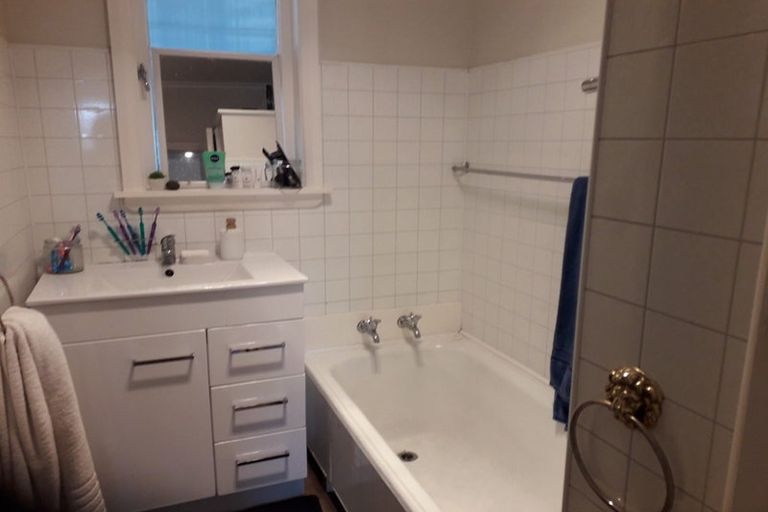 Photo of property in 43 Willis Road, Papakura, 2110