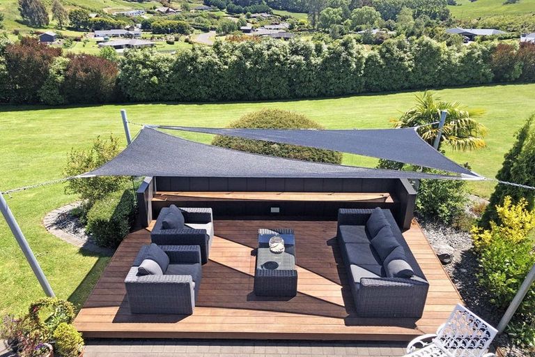 Photo of property in 71 Loch Views Road, Acacia Bay, Taupo, 3385