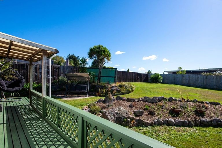 Photo of property in 18 Carter Drive, Pomare, Rotorua, 3015