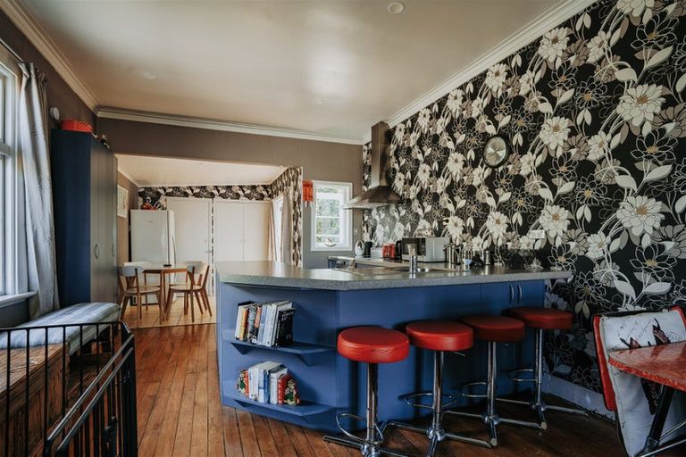 Photo of property in 14 Moana Street, Kaka Point, 9271