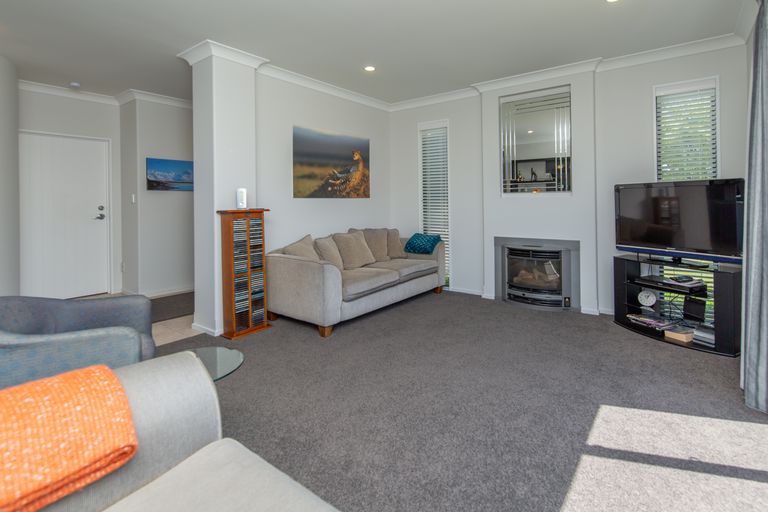 Photo of property in 15 Mistral Road, Northwood, Christchurch, 8051