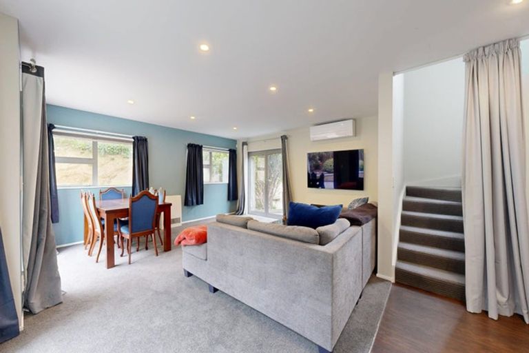 Photo of property in 30b Erlestoke Crescent, Churton Park, Wellington, 6037