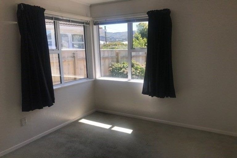 Photo of property in 989 High Street, Avalon, Lower Hutt, 5011