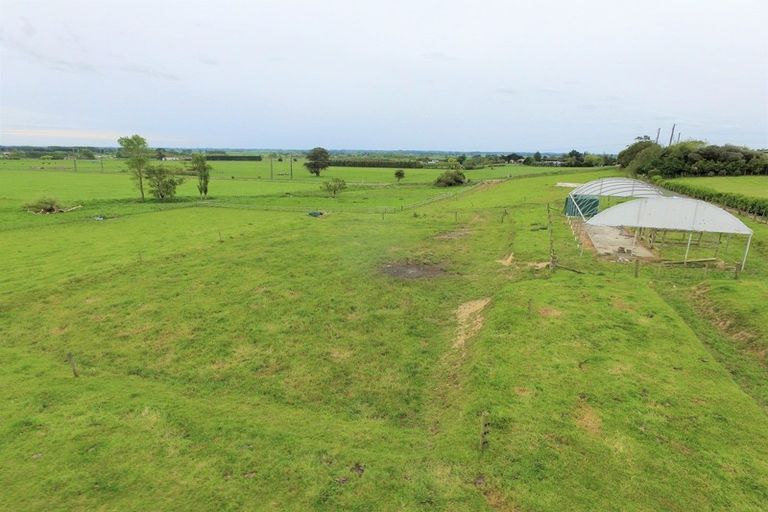 Photo of property in 98 Konini Street, Tokomaru, Palmerston North, 4474